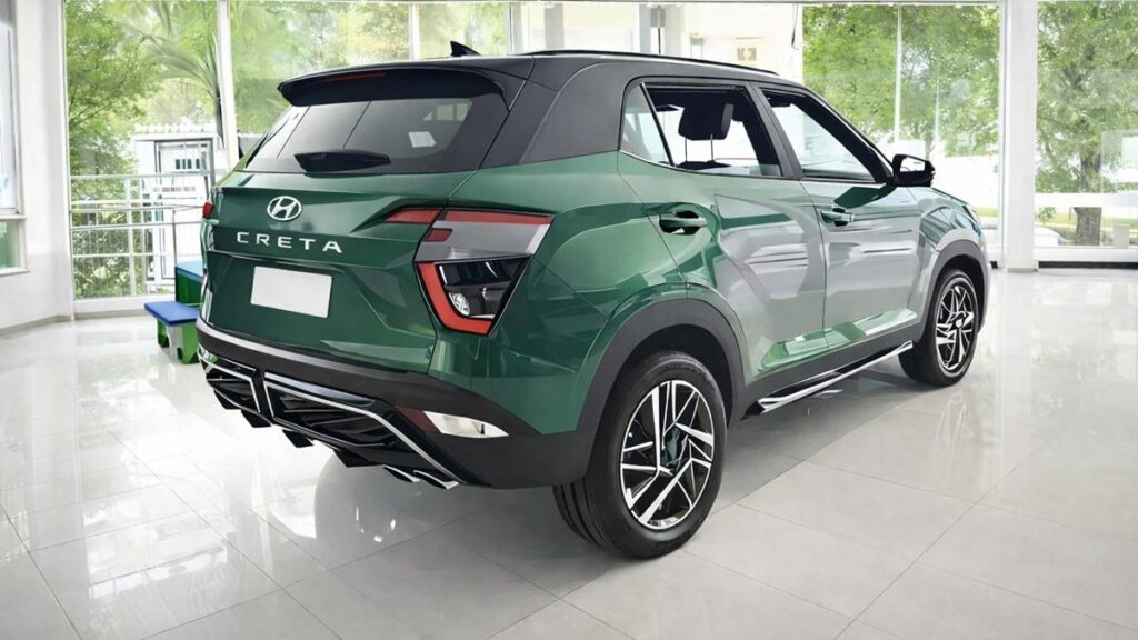 Hyundai Creta 2026 का साइड लुक ग्रीन SUV बोल्ड डिजाइन और अलॉय व्हील्स के साथ